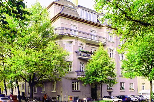 Traum Dachterrassenwohnung in denkmalgeschütztem Jugendstilhaus