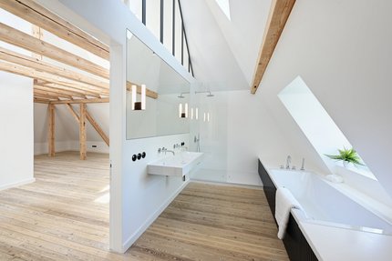Dachstudio mit Bad