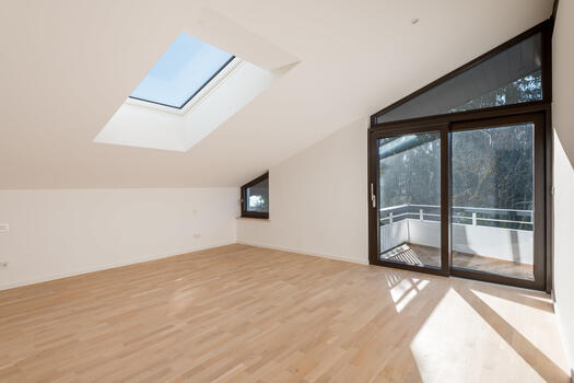 Schlafzimmer mit Balkon