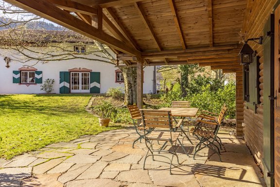 Summer cottage (current condition)