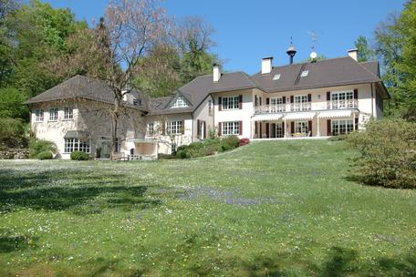 Traumobjekt mit 10.000 m² Seegrundstück