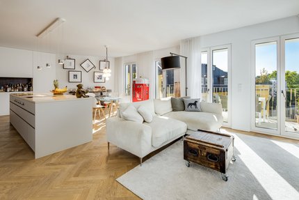 Open plan living/dining/kitchen area