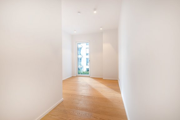 Kinder-/ Gäste-/ Arbeitszimmer