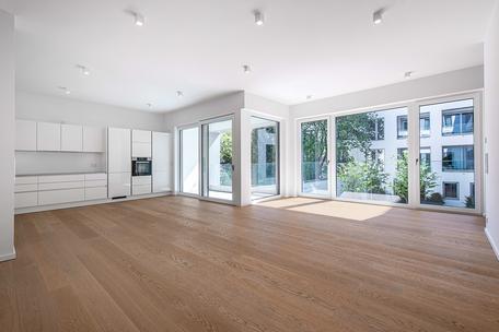 Trogerhöfe: Stylishe 4-Zimmer-Wohnung mit Loggia