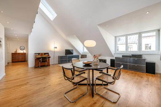Airy feeling of space