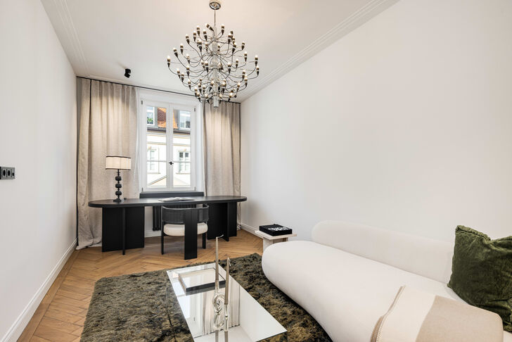 Zeitlos elegantes Arbeitszimmer
