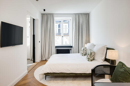 Bedroom facing the quiet courtyard