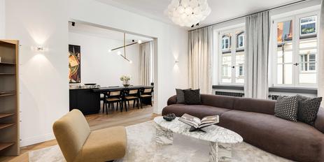 Urban Chic am Gärtnerplatz: Hochklassig modernisierte 3-Zimmer-Altbau-Wohnung zum Erstbezug