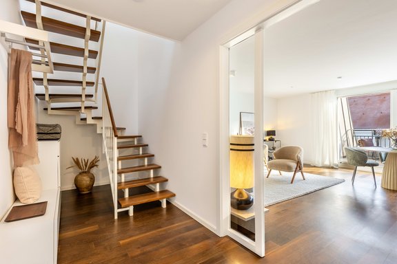 Entrance area with storage options