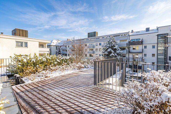 Großzügige Dachterrasse