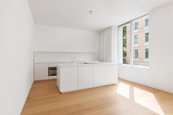 Timelessly designed fitted kitchen