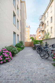 Stilvoll angelegter Innenhof