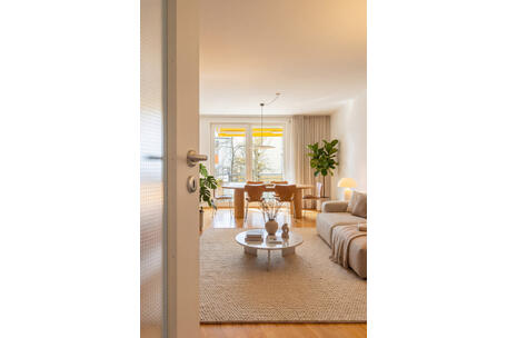 Urban, vielseitig und grün: Attraktive 2,5-Zimmer-Wohnung mit sonniger Loggia