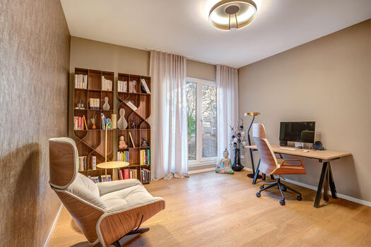 Study with cork wallpaper