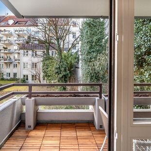 Balkon mit Morgensonne