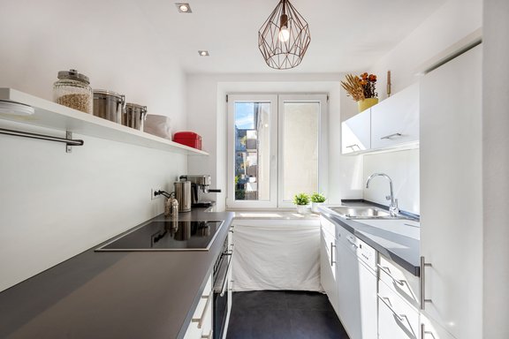 Zeitlos-moderne, helle Küche