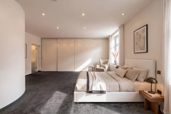 Bedroom with en suite bathroom (virtually furnished)