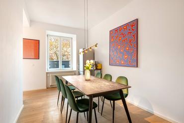 Urbaner Rückzugsort: Charmante 3-Zimmer-Wohnung mit Wohnküche im sanierten Altbau