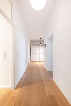 Light oak floorboards