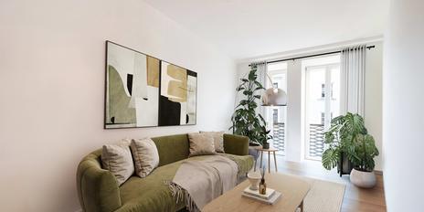 Urban retreat: charming 3-room apartment with eat-in kitchen in renovated old building