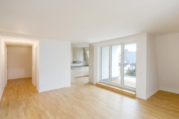 Living/dining/cooking combined