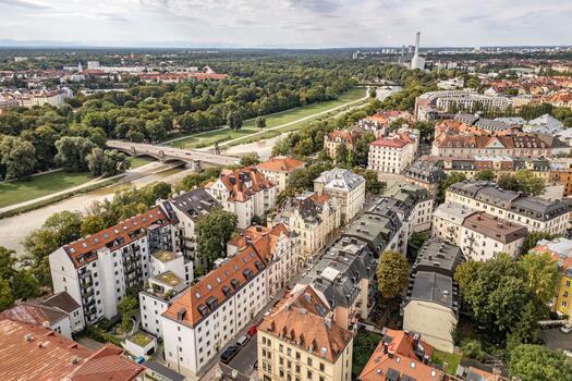 150 Meter Fußweg zur Isar