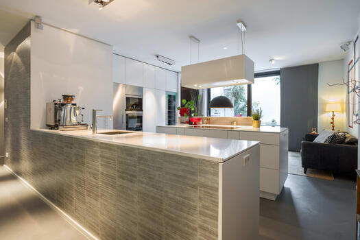 Open kitchen