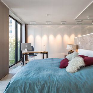 Masterbedroom mit Homeoffice