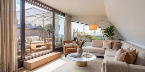 Verstecktes Juwel im Herzen der Maxvorstadt: Modernes Townhouse in ruhiger Hoflage