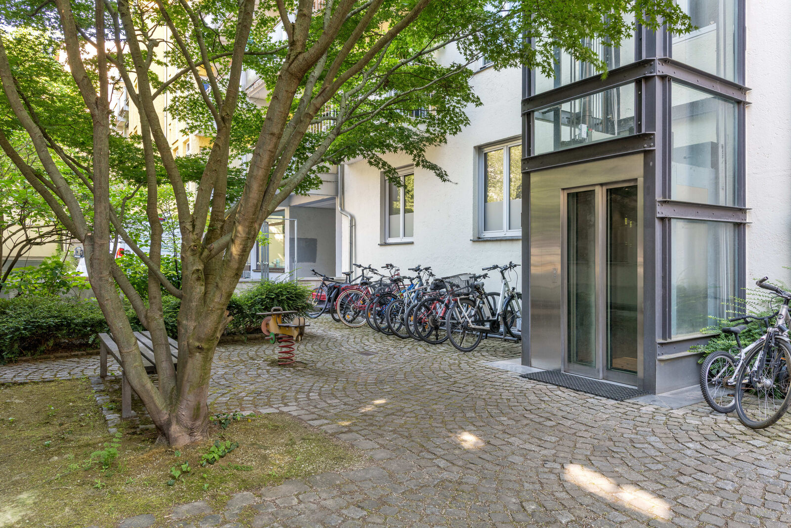 Moderner Glaslift