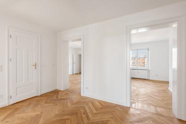 "Verstecktes Juwel": Sanierte 3-Zimmer-Wohnung mit Wohnküche, Terrasse und Weitblick