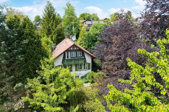 Verwunschenes Landhaus