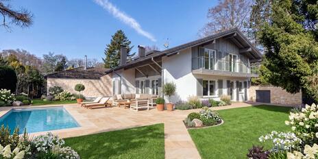 Sonniges Einfamilienhaus zur Neugestaltung auf ca. 1.804 m² großem Grundstück