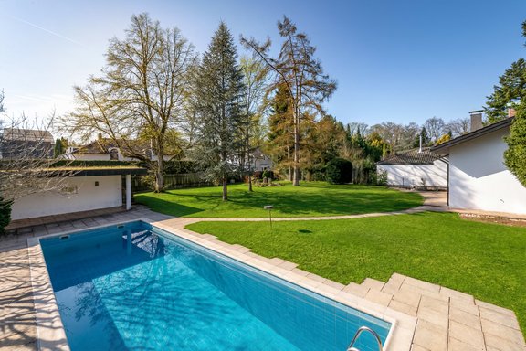 Traumhaftes Grundstück mit parkähnlichem Charakter (Visualisierung)