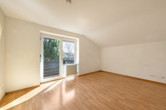 Geräumiges Schlafzimmer