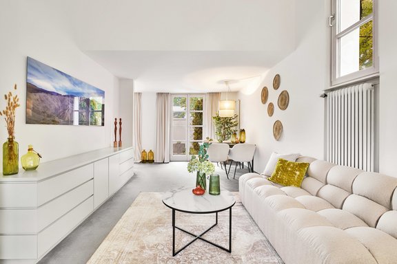 Living area in the adjoining building