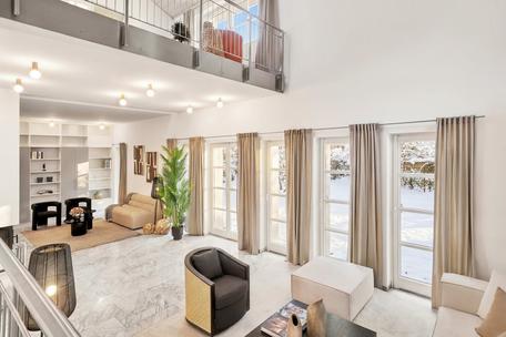 Lots of space and privacy: stylish ensemble of main and guest house with dream garden