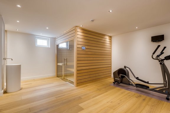 Wellness-Bereich mit Sauna