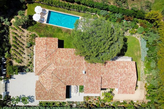 Overall view of the estate