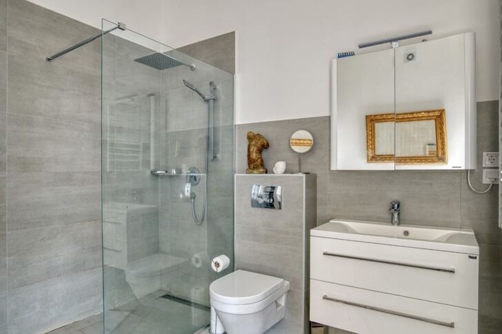 Zeitloses Design im Badezimmer
