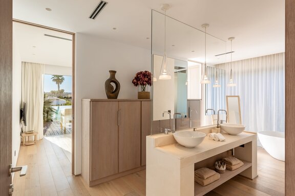 A private wellness oasis with natural elegance