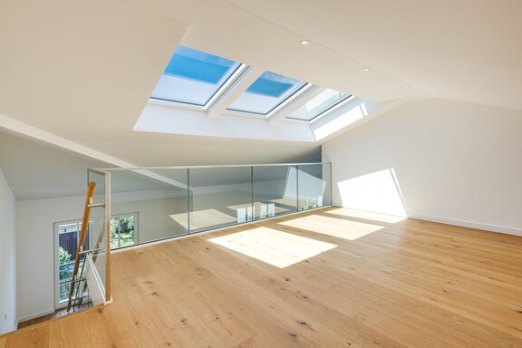 Bright Gallery Level