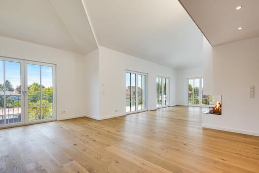 Großzügige 4 Zimmer Wohnung