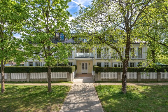 Villa Beletage in a Prime Location
