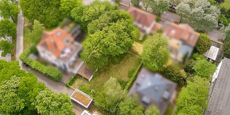Villenkolonie Obermenzing: Attraktives Grundstück in historischem Umfeld