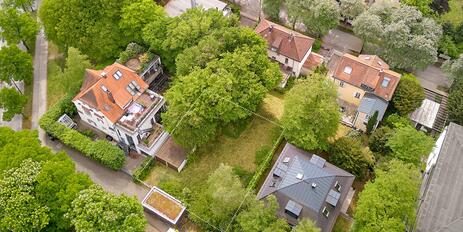 Villenkolonie Obermenzing: Attraktives Grundstück in historischem Umfeld