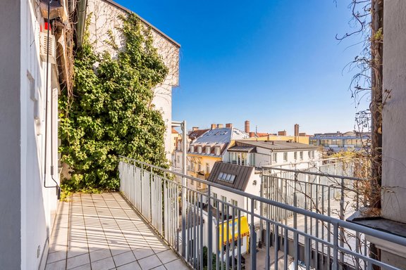 Westbalkon mit Panoramablick