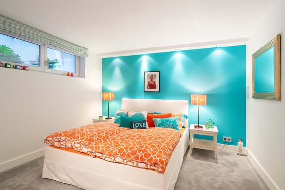 Modern Guest Room