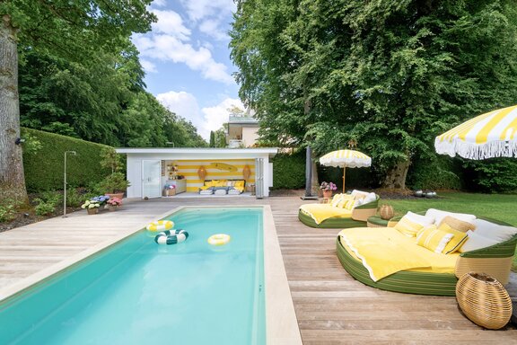 A Garden with a Vacation Feel