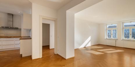 Wohlfühlflair in Neuhausen: Reizvolles 3-Zimmer-Stadtdomizil mit Stil und Charme